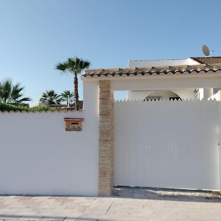 Acogedora Casa Con Piscina Βίλα Τορεβιέχα Εξωτερικό φωτογραφία